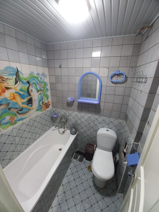 Арендага 1 хона 1 этаж Селхоз Институт олдида жойлашган.Агентство