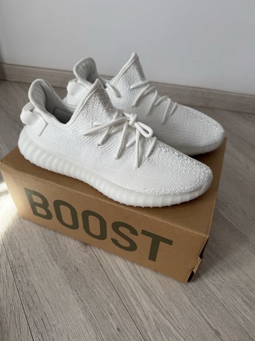 Adidadi Yezzy 350v2 Triple White