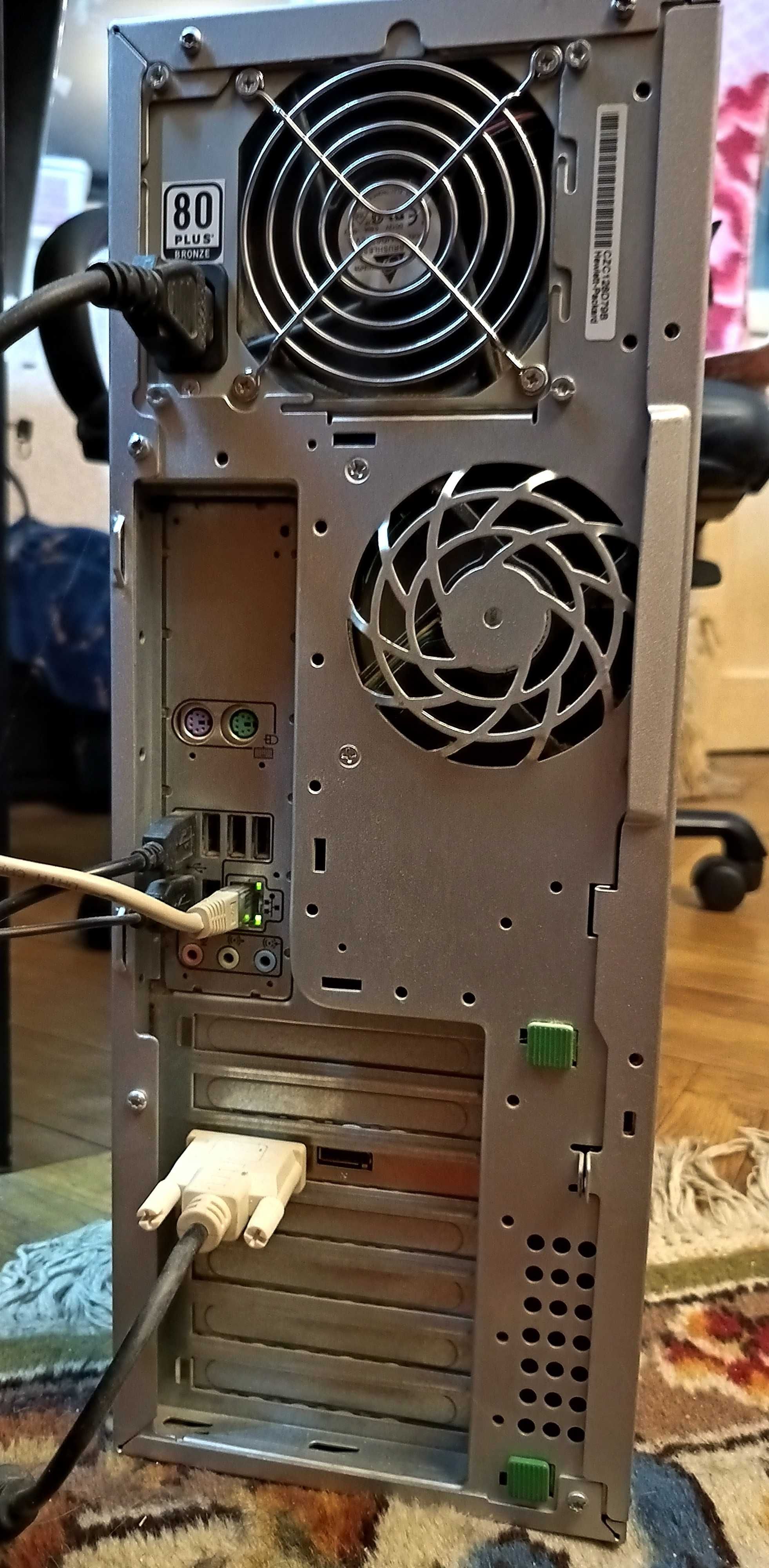 HP Z400 Workstation + Windows 10 cu licenţă