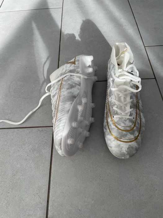 Ghete fotbal marimea 44-45