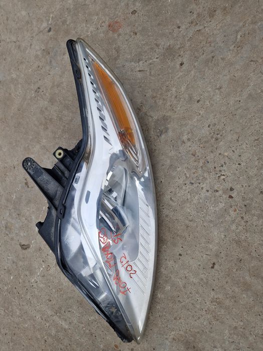 Faruri Ford Mondeo 2012