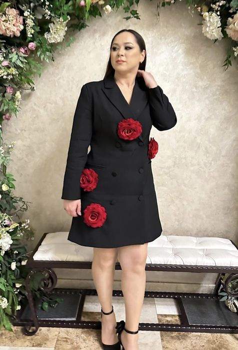 Vand rochie tip sacou!