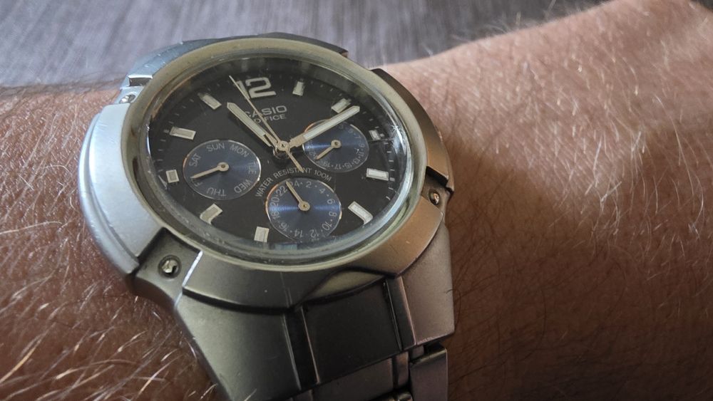 Casio Edifice EF-303/EFR-303
