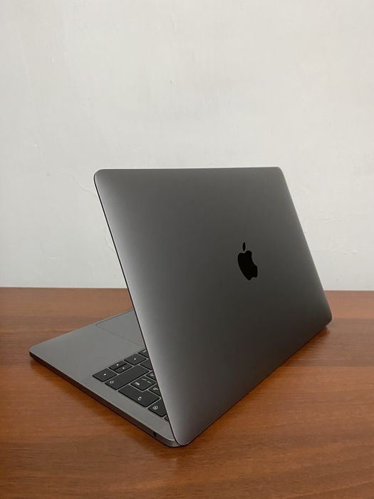 Срочно Macbook Pro 13 2019 | core i5 128 gb