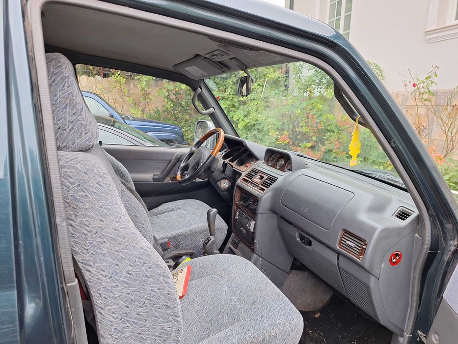 Mitsubishi pajero 2.8 td an 2000