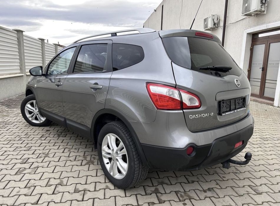 Nissan qashqai +2