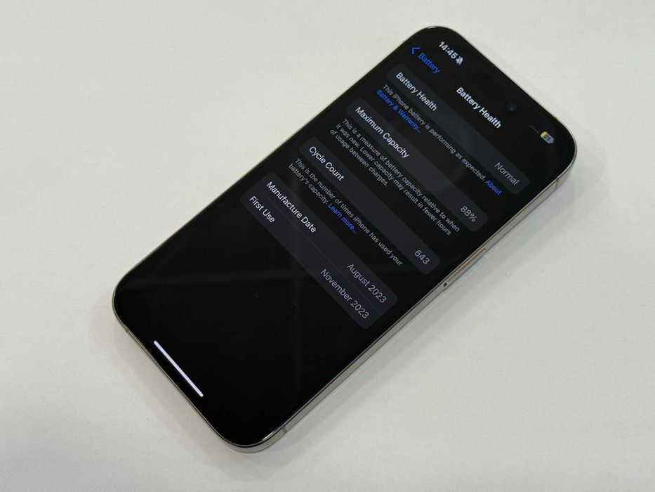 iPhone 15 Pro 128GB -Natural Titanium