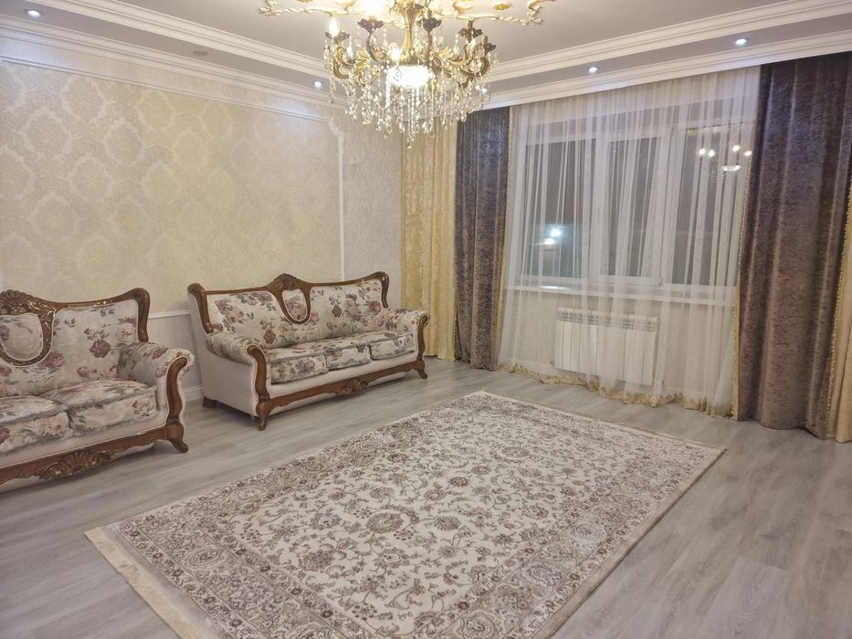 Сдам 2-х комнатную квартиру район Батыс 2