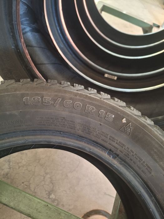 4 Anvelope de iarnă  185 60 r15 Michelin