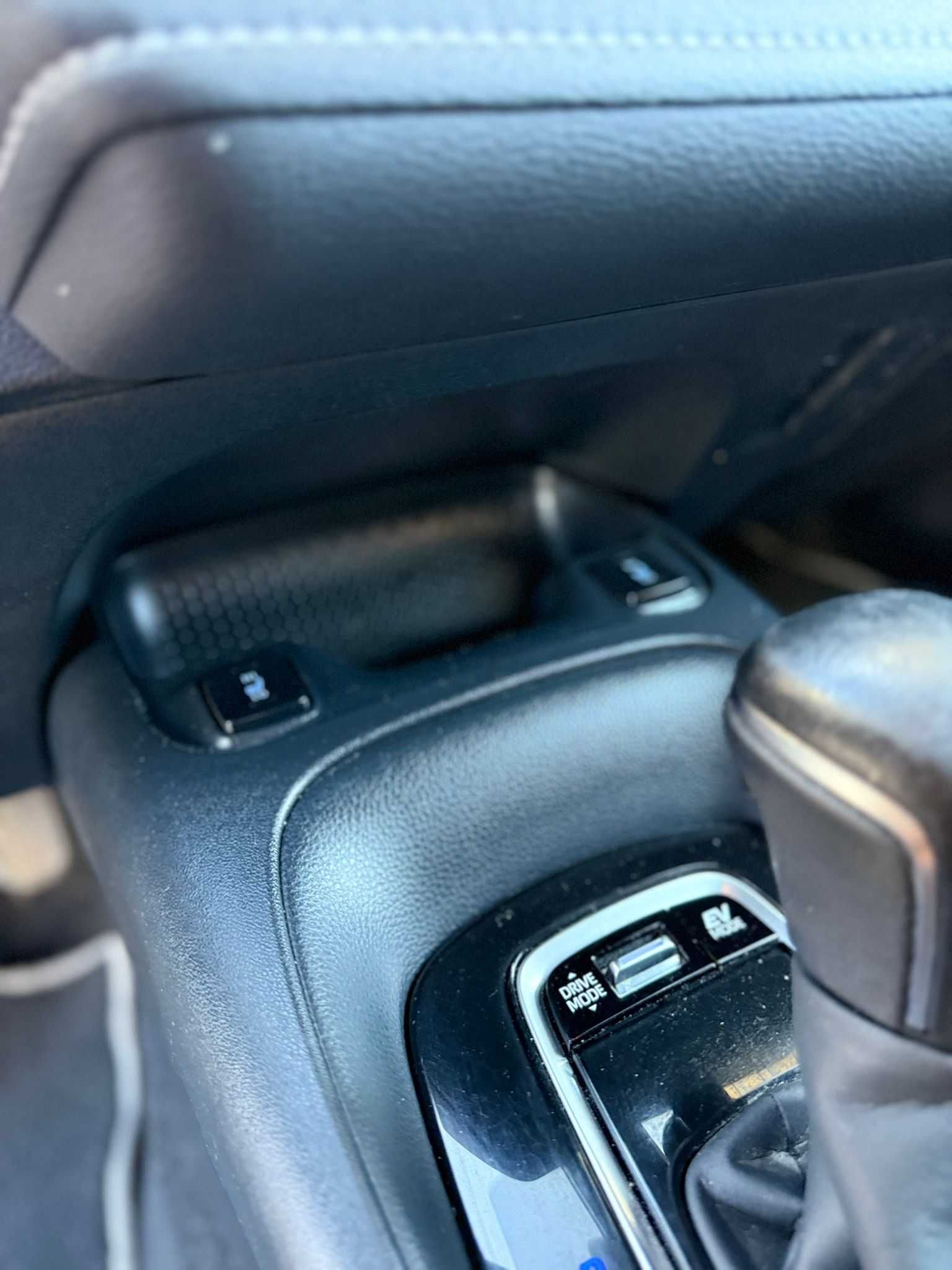 Toyota Corolla 1.8 HYBRID break automata CVT 2022 hibrida