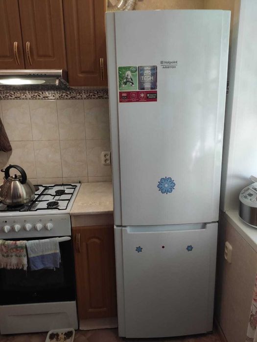 Продаю холодильник