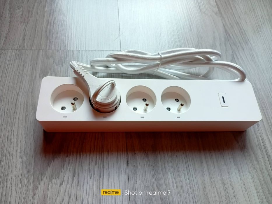 LSC Smart Connect смарт разклонител 4 гнезда