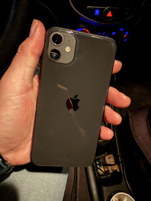 Продам айфон 11 128 гб
