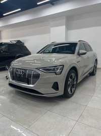 Audi e tron 55 quatrro  2019 год