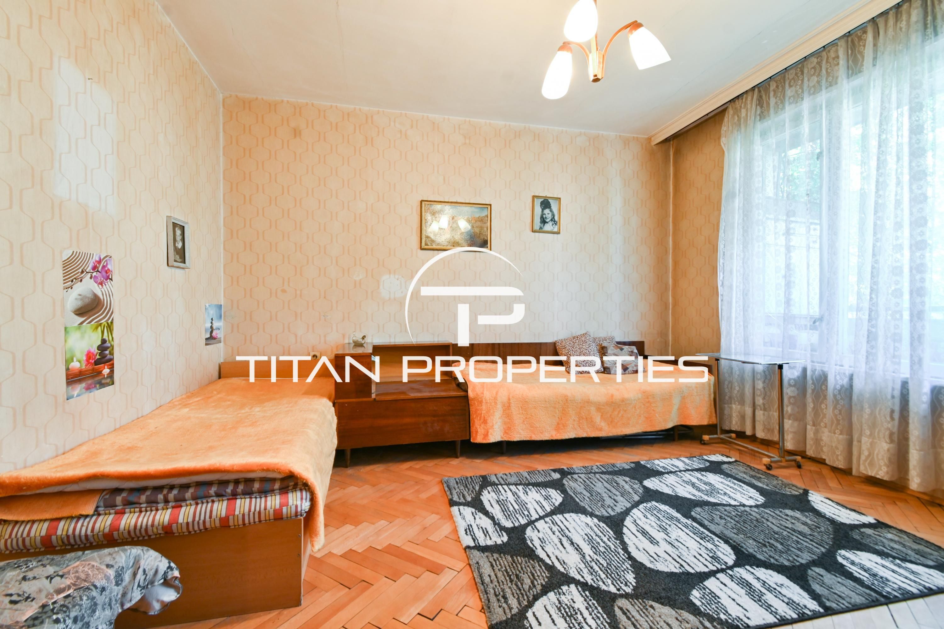 Тристаен , за продажба , ж.к. Сухата река
