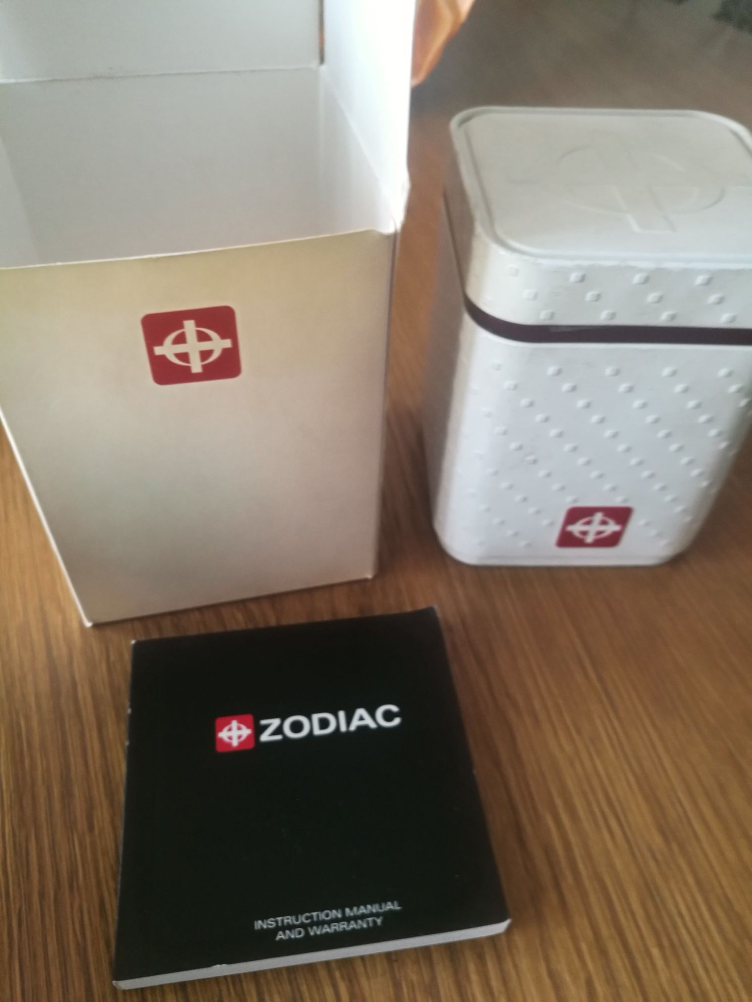 Часы   Zodiac zmx01 Швейцария