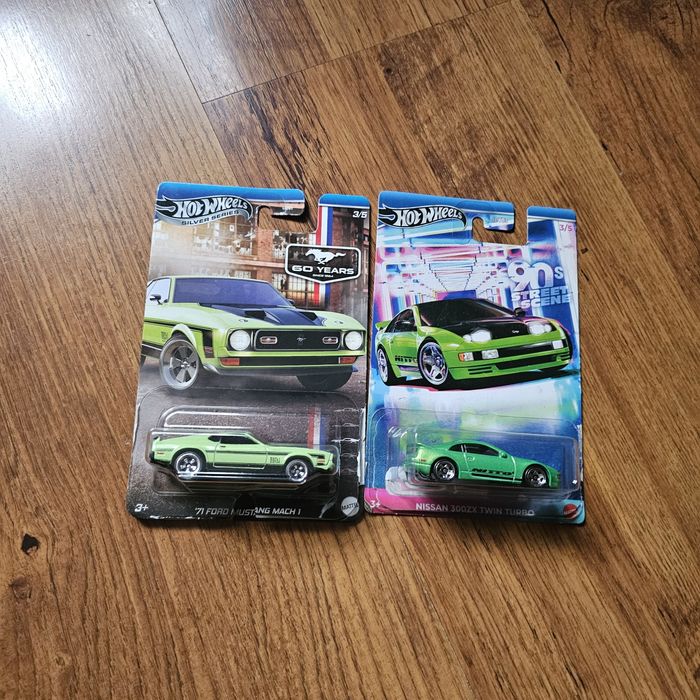 Hot wheels колички.