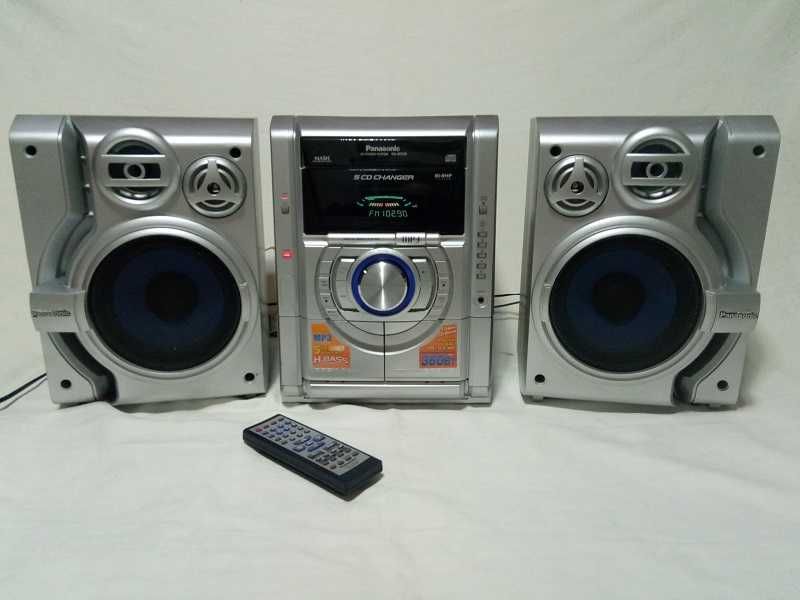 Музыкальный  центр Panasonic с BlueTooth.