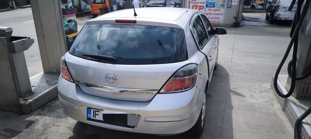 Autoturism Opel Astra H