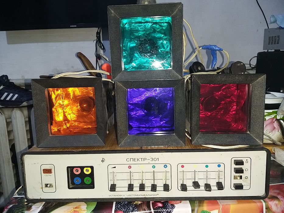 Продам Светомузыка Спектор 301.