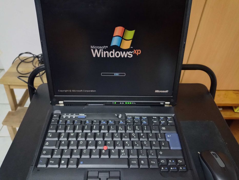 Vând IBM T60 impecabil