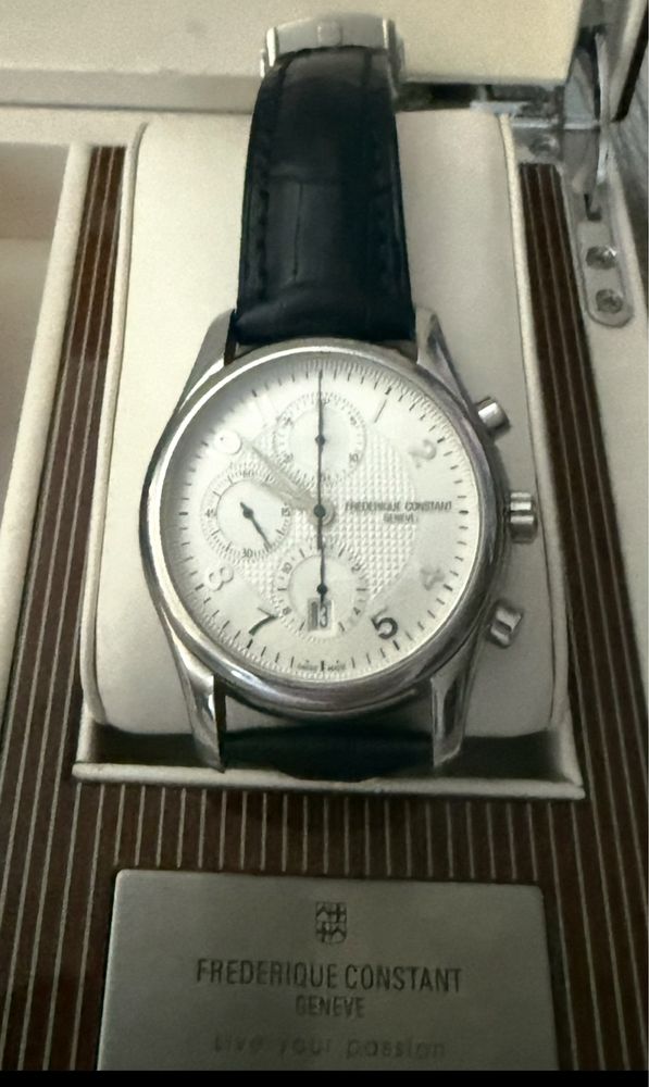 Мъжки часовник Frederique Constant Runabout