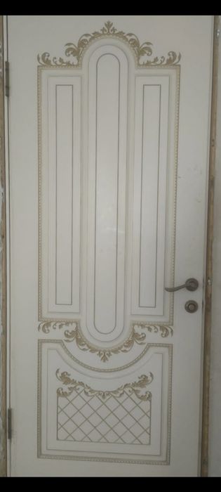 Продам б/у двери