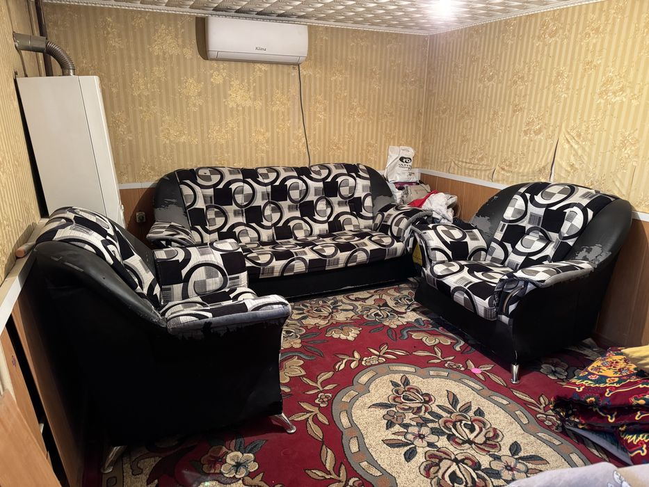 Диван с кресло б/у