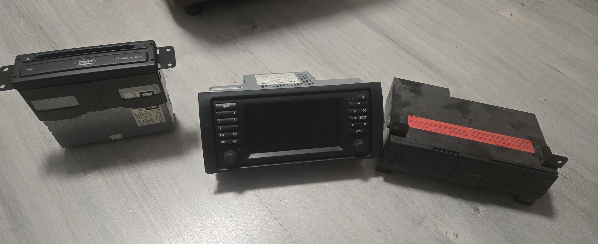 Оригинална мултимедия + чейнджър за 6 дис + GPS DVD за BMW X5 2006 E53