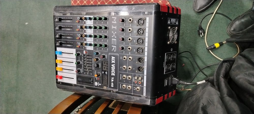 Aktivni pult 5 kanal sotiladi