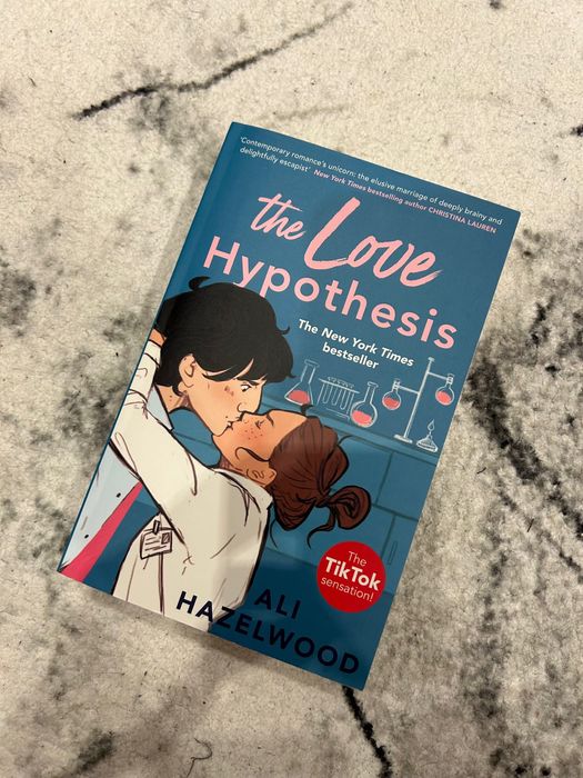 Продавам книги на английски език