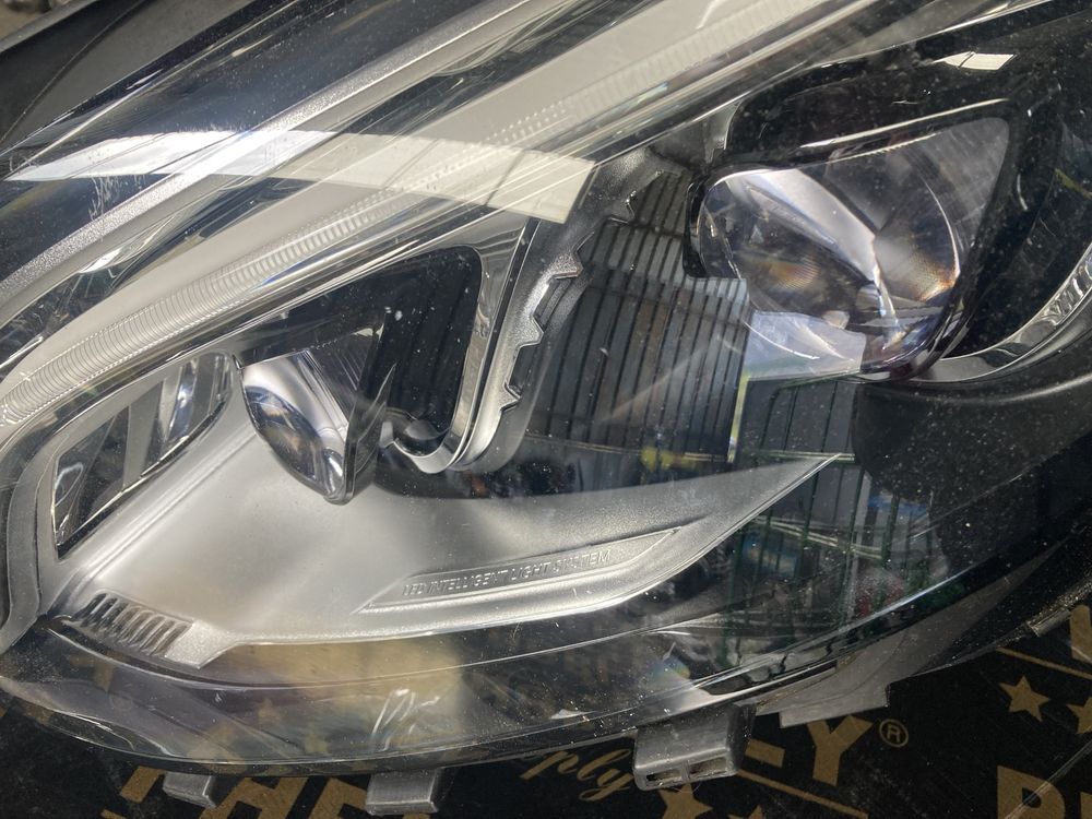 Mercedes GLE Coupe 2017 година Фарове