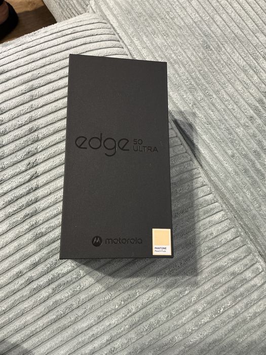 Vand Motorola Edge 50 Ultra Pantone, cu factura si garantie Emag