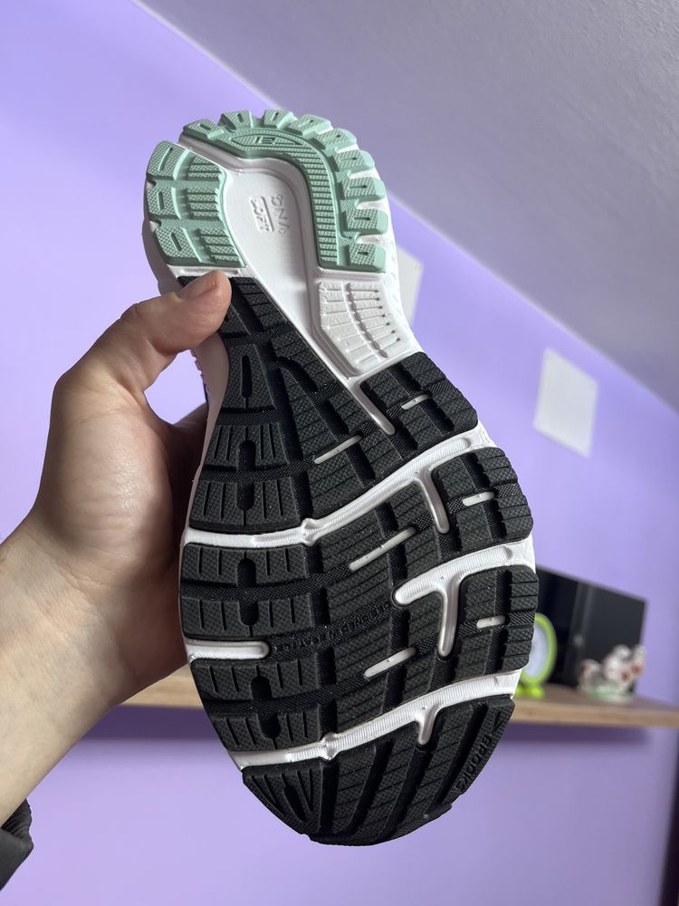 Adidași brooks adrenalin 21 nr 40