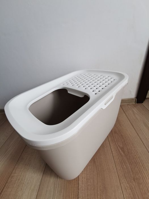 Litiera pisici constanta