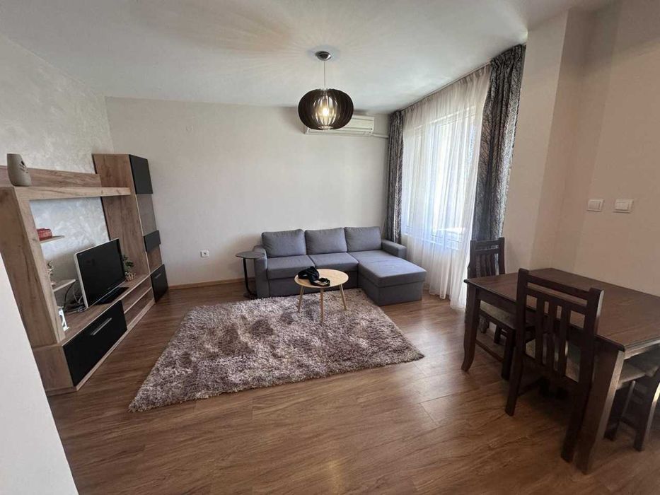 Дава се под наем Тристаен апартамент в Пловдив, Кючук Париж - 90 кв.м за 400 € - Снимка #1