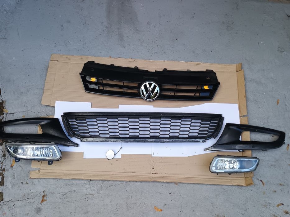 Grila fata sus și jos Polo 6R