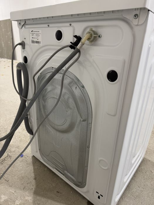 Пералня Samsung WF8EF5E0W4W – 8 кг, 1400 оборота, EcoBubble–като нова