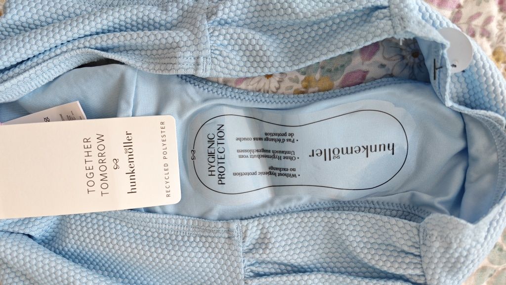 Комплект бански "мида" - Hunkemoller 75B + XS