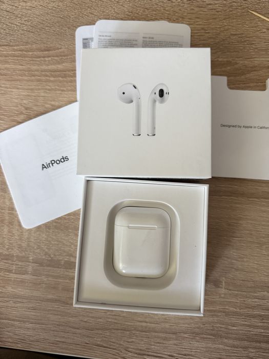 Слушалки Airpods