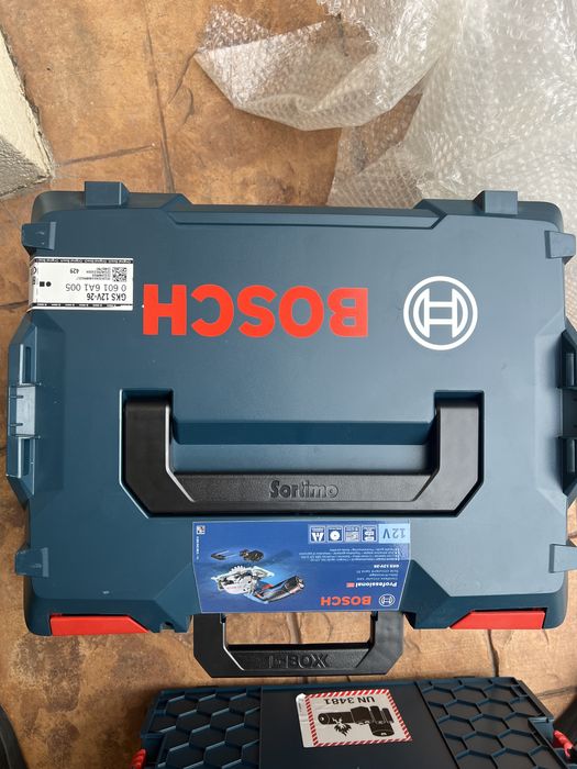 Fierastrau circular pe acumulator Bosch GKS 12-26 complet-Nou