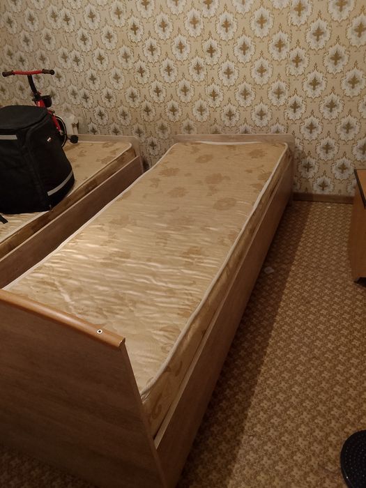 Кровать б/у,продам