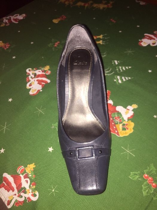 Pantofi din piele bleumarin