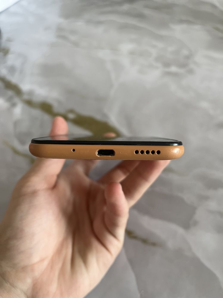 Продам телефон Huawei Y5 2019