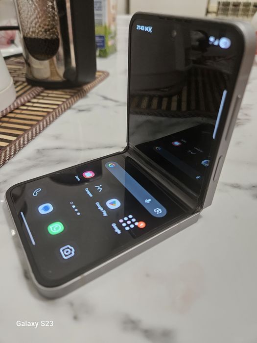 Самсунг Z Flip 6