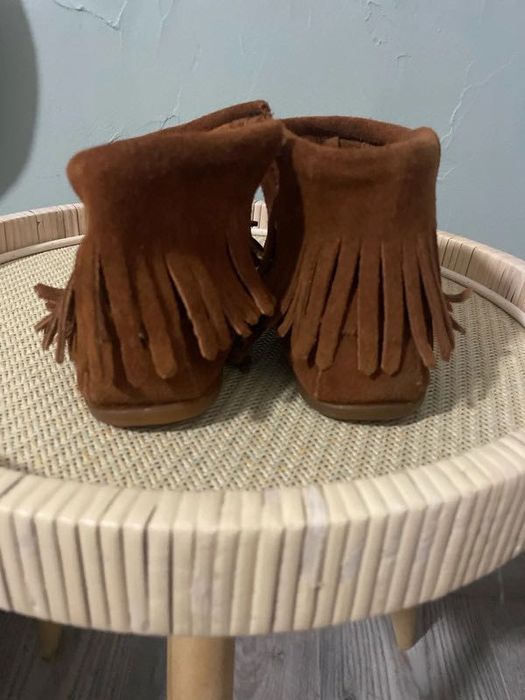 Minnetonka Дамски велурени боти 35 номер