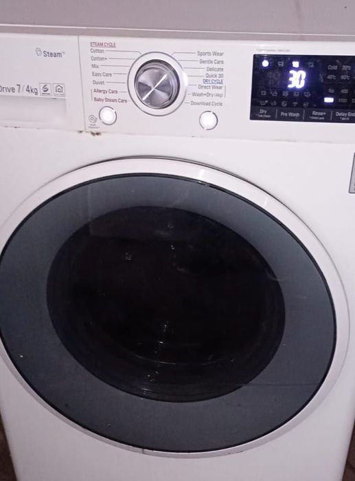 Mașină de spălat rufe LG
