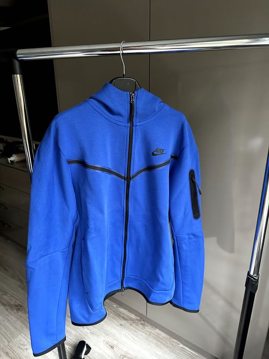 Nike Tech Fleece Red and Blue