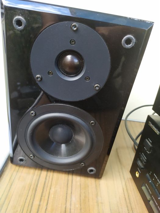 Усилвател/тунер/тонколони