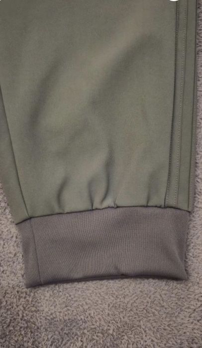 Чисто нов анцунг ADIDAS